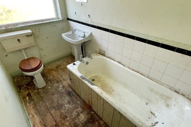 48, Oak Drive, Lancaster photo 4