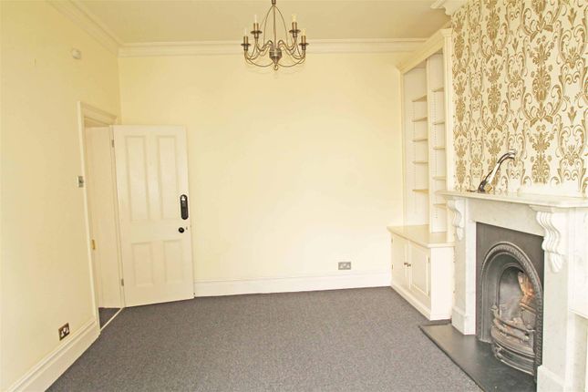 Thumbnail Flat to rent in Seafield Road, Hove