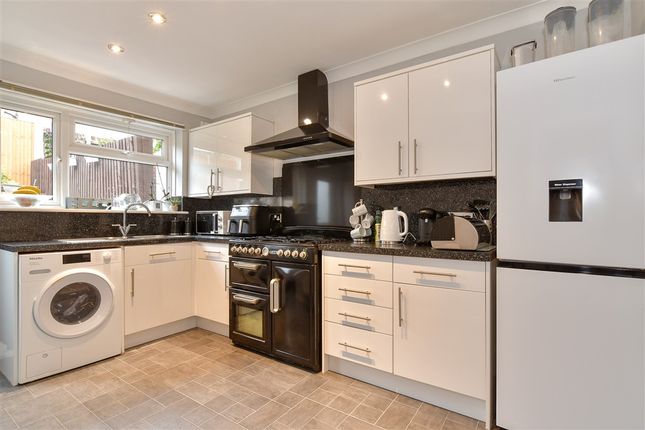 3-bed semi-detached on 32 Nickleby Close, £198,500