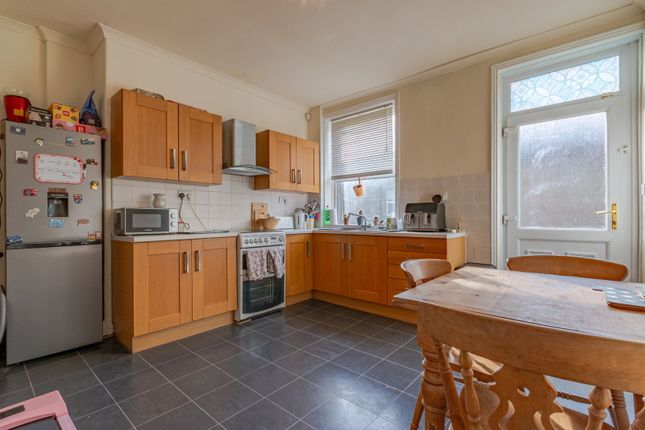 8, Belgrave Road, West Yorkshire photo 2