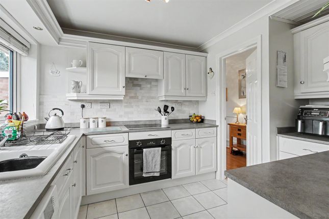 7,, Sandringham Crescent, King's Lynn photo 3