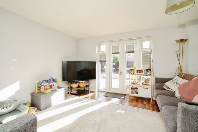 5, Maple Road, Didcot photo 3