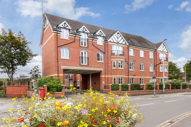 Flat for sale in Pillory Street, Nantwich, Cheshire