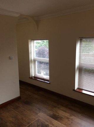 Flat to rent in Rockingham Road, Kettering