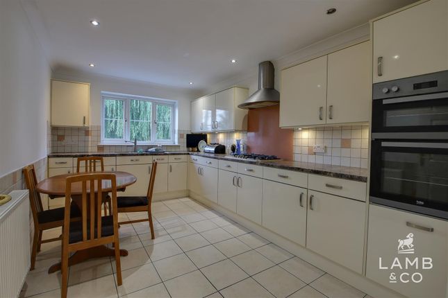 3, Uplands Road, Clacton-On-Sea photo 2