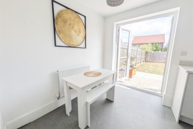 14, Shelduck Avenue, Uckfield photo 4