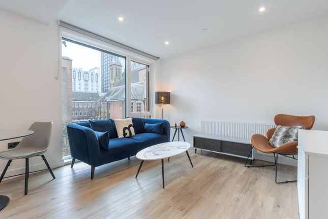 Thumbnail Flat to rent in The Colmore, Snow Hill Wharf, 65 Shadwell Street
