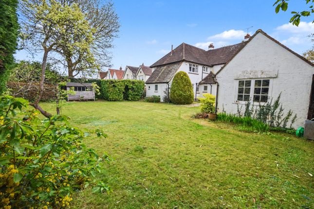68, Shortheath Road, Surrey photo 4