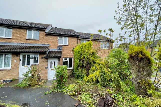 Semi-detached house to rent in Farringdon Way, Tadley