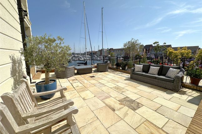 64, Hamilton Quay, Eastbourne photo 4