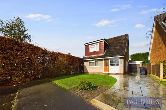 Thumbnail Detached house for sale in Moss Croft Close, Flixton, Trafford