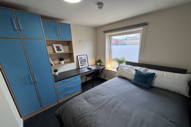 Room 1, Flewitt House, Beeston photo 4