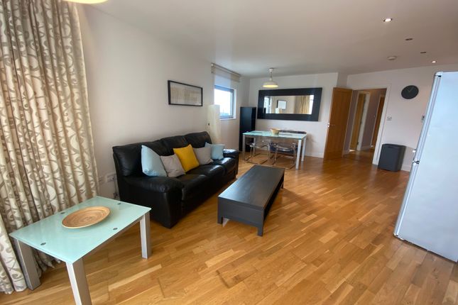 Flat 209, Cardiff photo 2