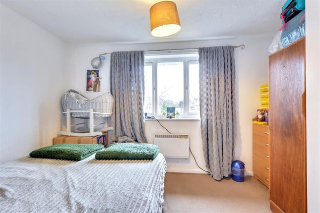 15, Babbacombe Drive, Nottingham photo 4
