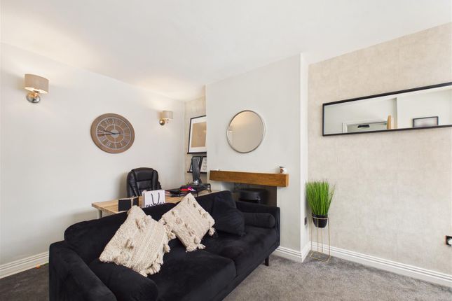139, Eastfield Road, Hull photo 2