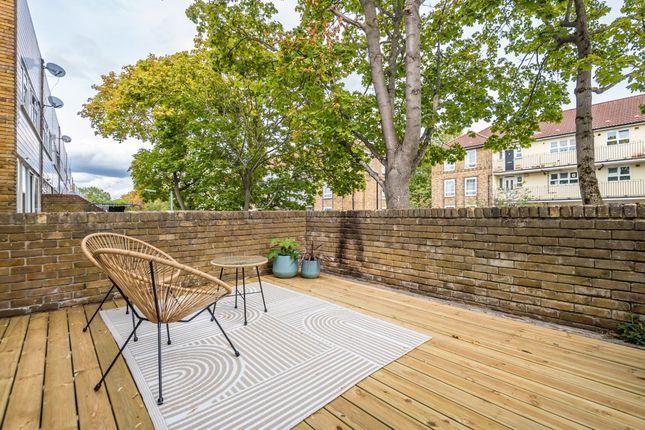 21, Coston Walk, London photo 3