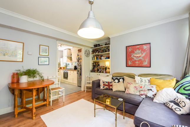 Flat for sale in Great Dover Street, London
