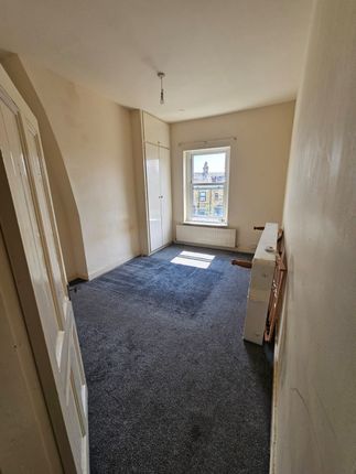41, West Park Road, Bradford photo 5