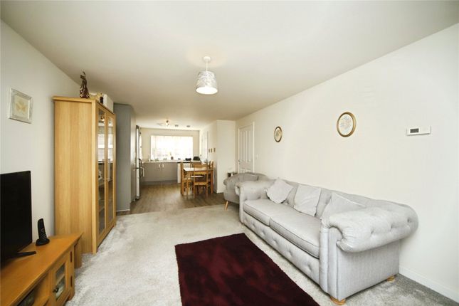 69, Rossiter Road, Taunton photo 3
