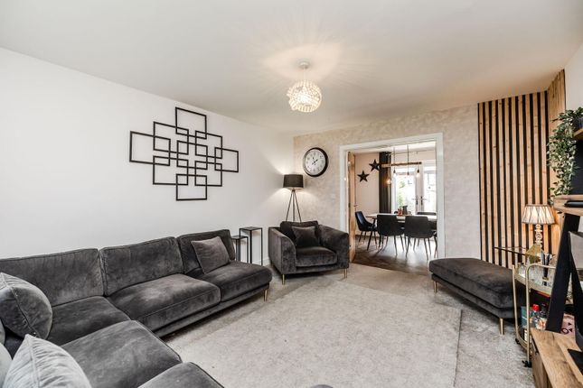 10, Lily Place, Newcastle Upon Tyne photo 3