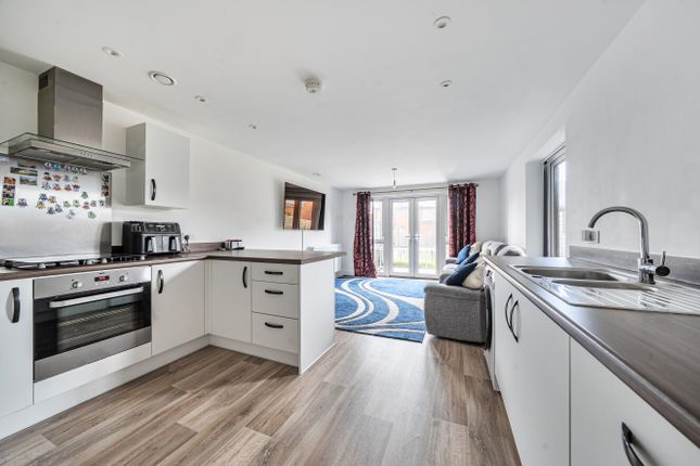 Sixteen, Pinewood Way, Chichester photo 2
