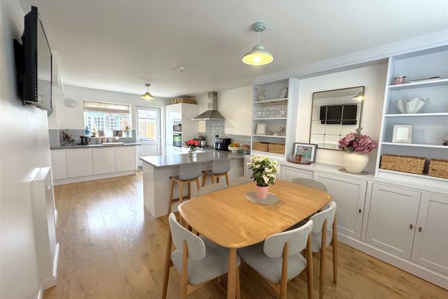 72, Celtic Crescent, Dorchester photo 3