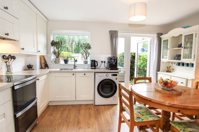 34, Bankview, Hampshire photo 3