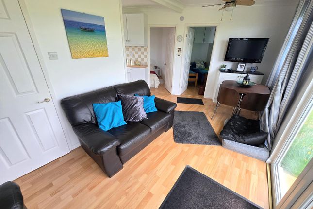 249, Winterton Valley Estate, Edward Road, Winterton-On-Sea photo 2