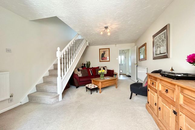 8 Membury Close, Exeter photo 4