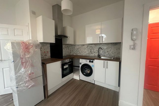 Flat 3, 2A Henrietta Street, Ashton-under-Lyne photo 4