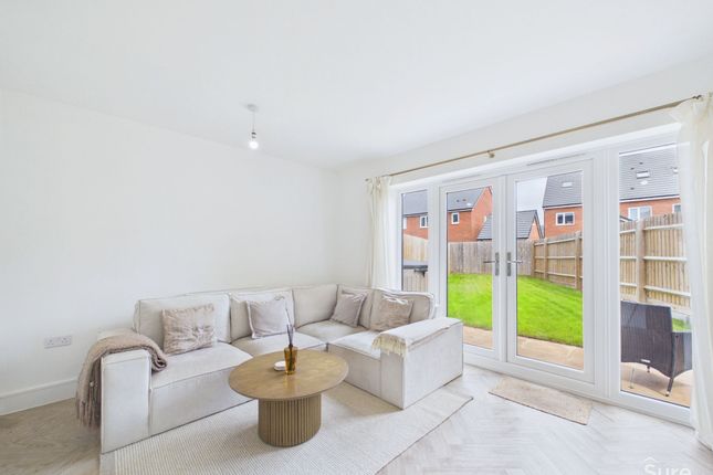 18 Swallow Drive, Burton-On-Trent photo 5