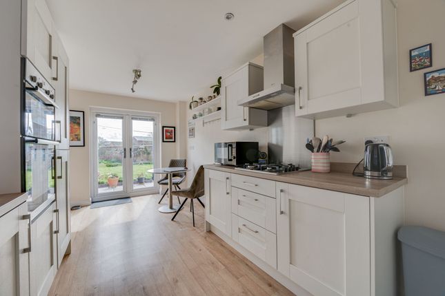 12 Malpas Close, Sandbach photo 2
