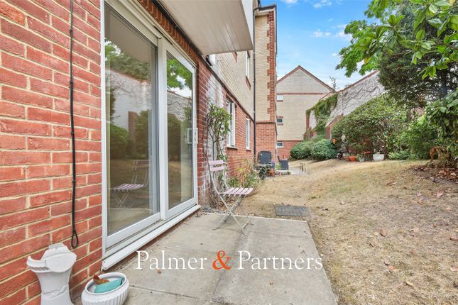 Flat 16, Maldon Court,, Maldon Road, Essex photo 4