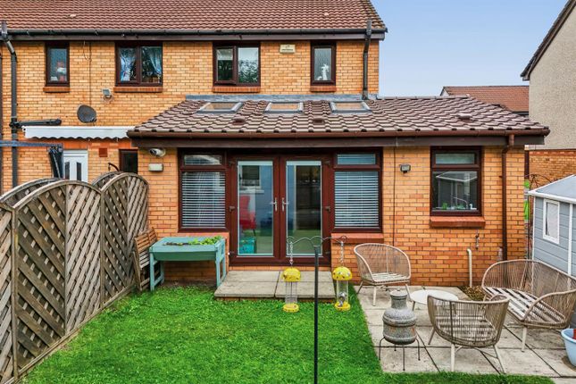 17, Oronsay Crescent, Old Kilpatrick Glasgow photo 2