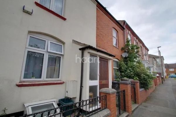 6, Flora Street , Leicester photo 3
