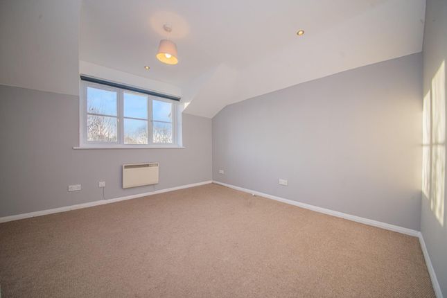 16, Bampton Court, Hursley Road, Eastleigh photo 4