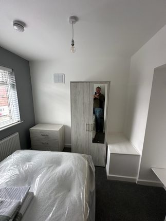Room to rent in Beck Crescent, Mansfield