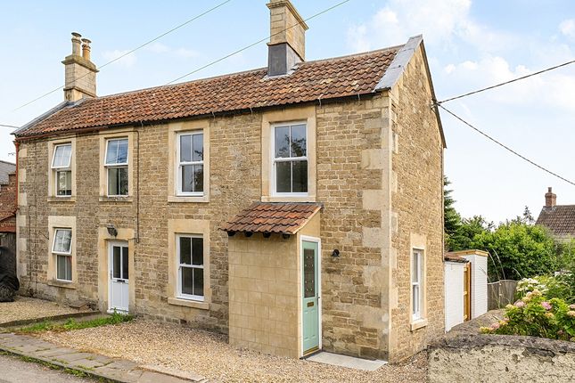 2-bed house on 21, Shurnhold, Melksham, £280,000