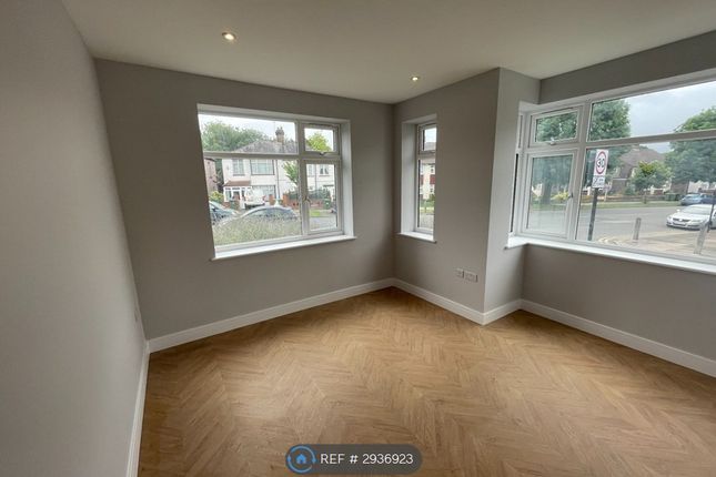 Flat, Footscray Road Eltham, London photo 5
