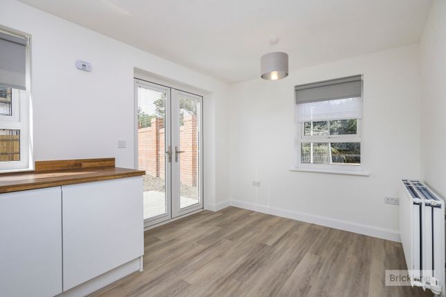 43, Tangmere Road, HAILSHAM photo 3