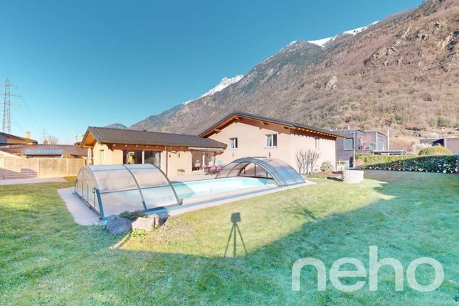 Thumbnail Villa for sale in Dorénaz, Canton Du Valais, Switzerland