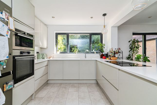 15, Ravensmore Road, Nottingham photo 2