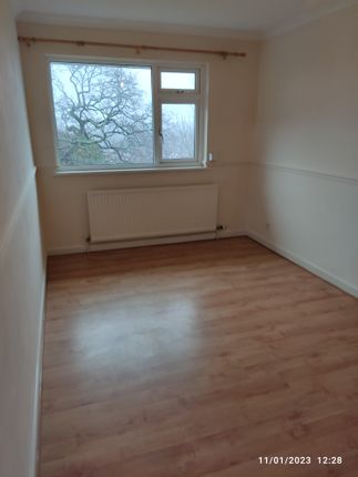 Terraced house to rent in Queens Avenue, Portishead