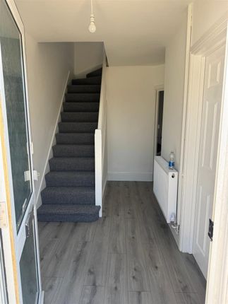 73a, Hartland Road, Gloucester photo 2