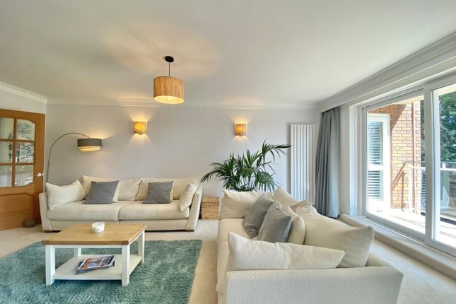 Flat 6, Kingsland Court 16 Ravine Road, Canford Cliffs photo 4