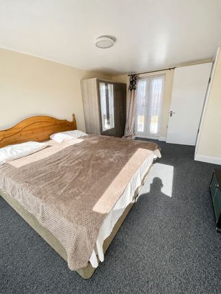 5, Springfield Road, Walthamstow photo 2
