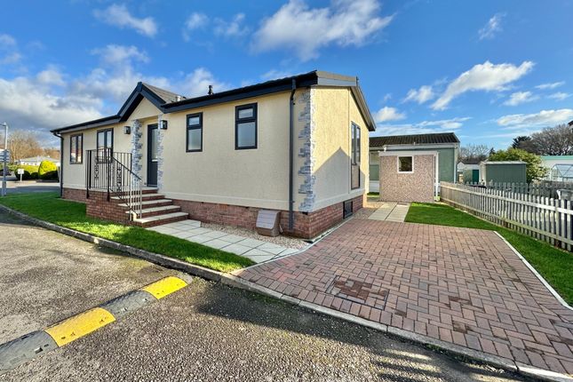 2-bed house on 33 Hamble Park, Fleet End Road, Southampton, £255,000