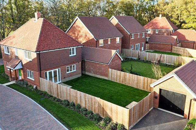 4, Ash Way, Kirdford photo 2