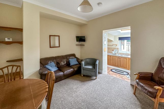 1, Marine Crescent, Falmouth photo 2