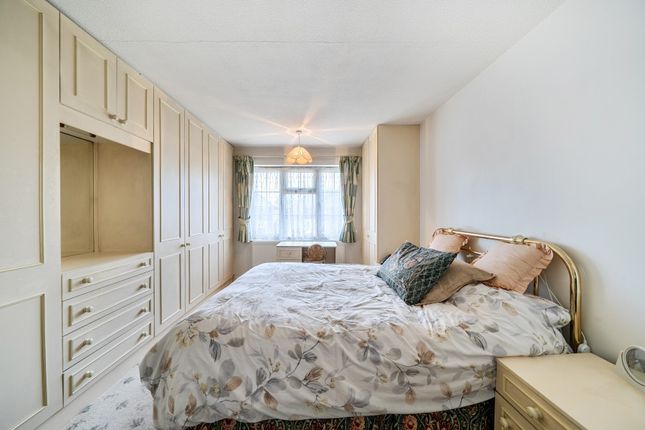 28, Magnolia Court, Kenton photo 4